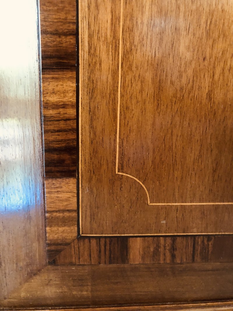 Fine Quality Antique  Edwardian Inlaid Mahogany Corner Cupboard - Image 13